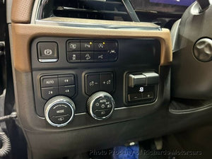 2025 Chevrolet Suburban 4WD 4dr High Country (C15552)