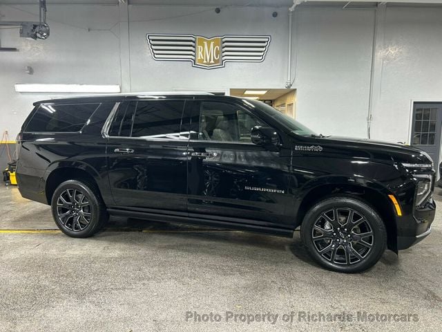 2025 Chevrolet Suburban 4WD 4dr High Country (C15552)