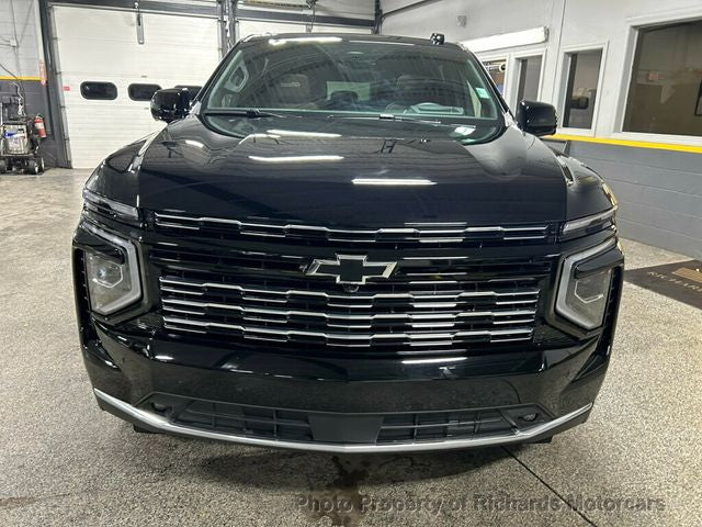 2025 Chevrolet Suburban 4WD 4dr High Country (C15552)