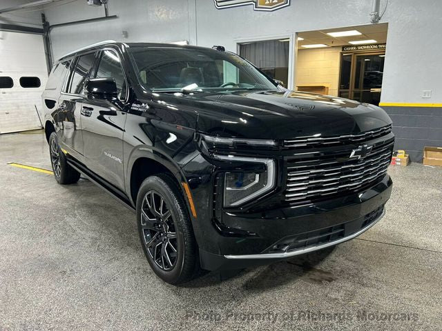 2025 Chevrolet Suburban 4WD 4dr High Country (C15552)