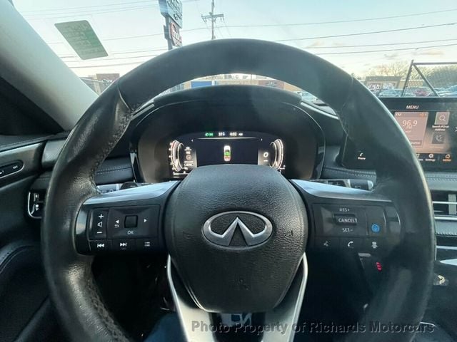 2022 INFINITI QX60 LUXE AWD (C15617)