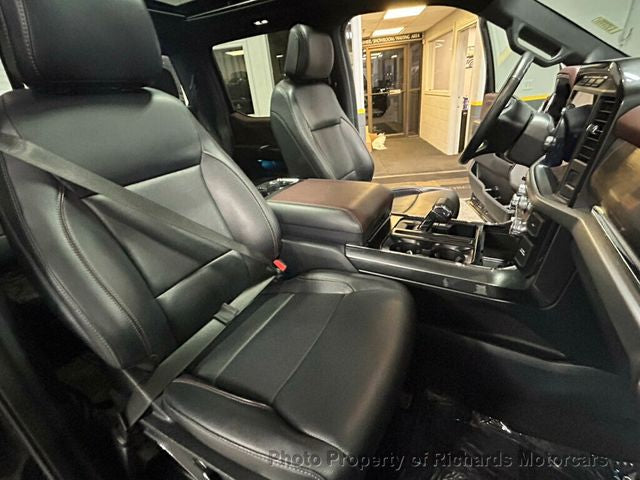 2023 Ford F-150 LARIAT 4WD SuperCrew 5.5' Box (C15634)