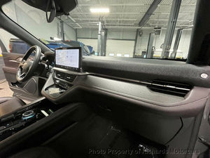 2025 Ford Explorer Platinum 4WD (C15658)