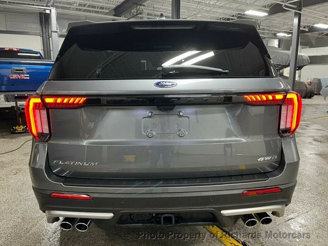 2025 Ford Explorer Platinum 4WD (C15658)