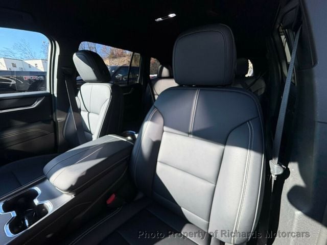 2025 GMC Acadia AWD 4dr Elevation (C15661)