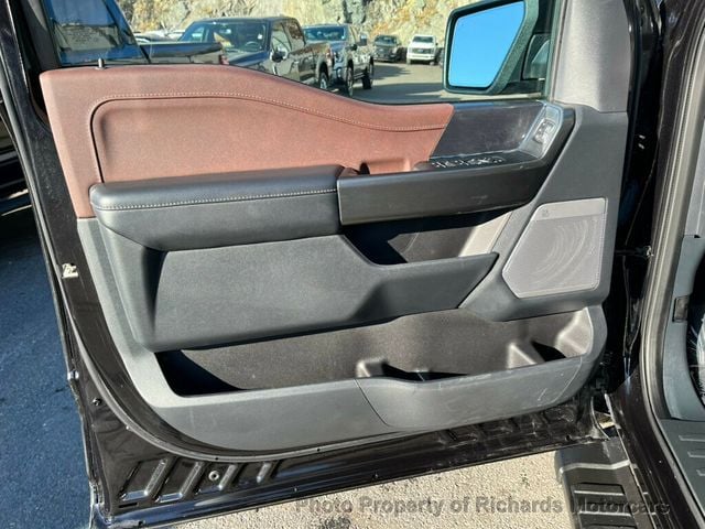 2023 Ford F-150 LARIAT 4WD SuperCrew 5.5' Box (C15674)