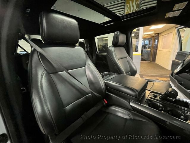 2023 Ford F-150 XLT 4WD SuperCrew 5.5' Box (C15673)