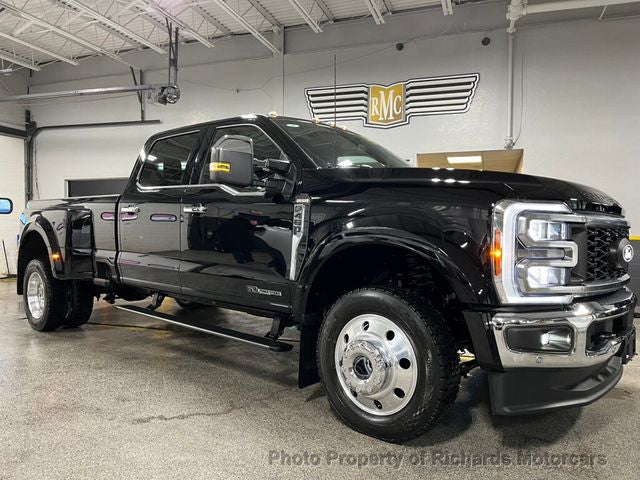 2026 Ford Super Duty F-450 DRW King Ranch 4WD Crew Cab 8' Box (C15677)