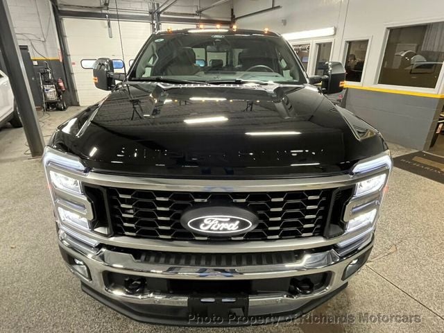 2026 Ford Super Duty F-450 DRW King Ranch 4WD Crew Cab 8' Box (C15677)