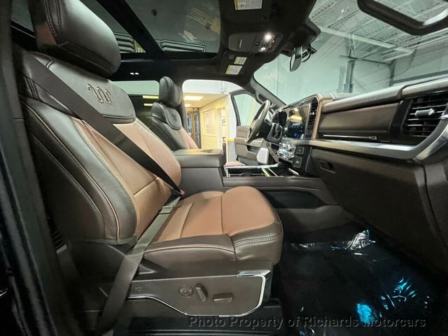2026 Ford Super Duty F-450 DRW King Ranch 4WD Crew Cab 8' Box (C15677)