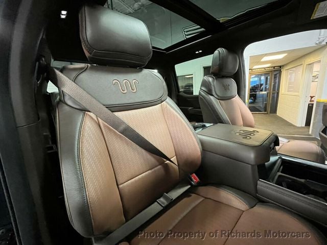 2026 Ford Super Duty F-450 DRW King Ranch 4WD Crew Cab 8' Box (C15677)