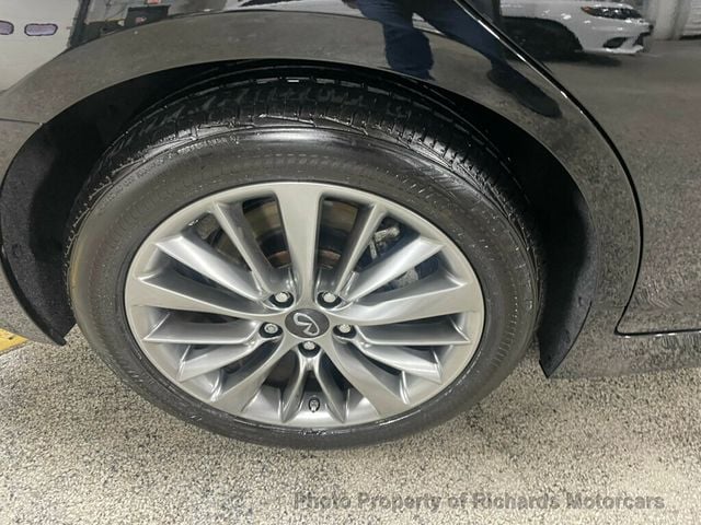 2023 INFINITI Q50 LUXE AWD (C15681)