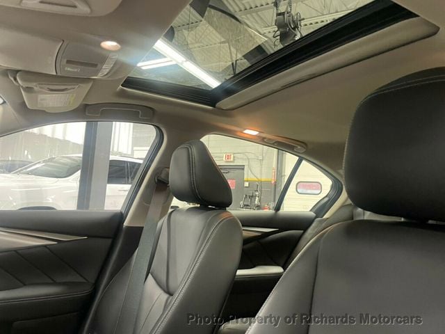 2023 INFINITI Q50 LUXE AWD (C15681)