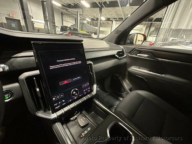 2025 GMC Acadia AWD 4dr Elevation (C15662)