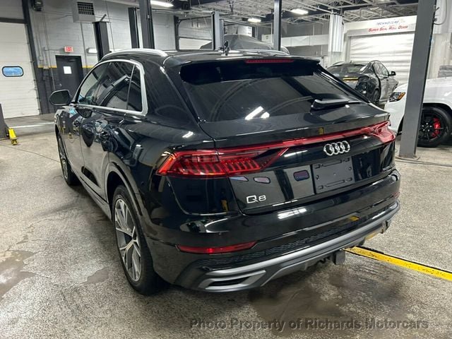 2022 Audi Q8 Premium Plus 55 TFSI quattro (C15644)