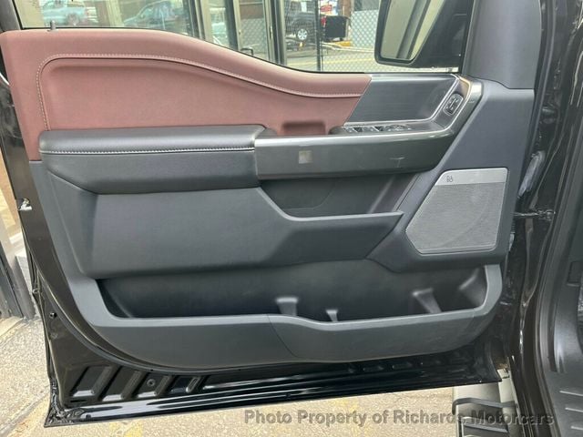 2023 Ford F-150 LARIAT 4WD SuperCrew 5.5' Box (C15700)