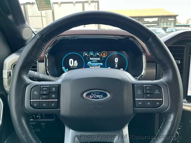 2023 Ford F-150 LARIAT 4WD SuperCrew 5.5' Box (C15700)