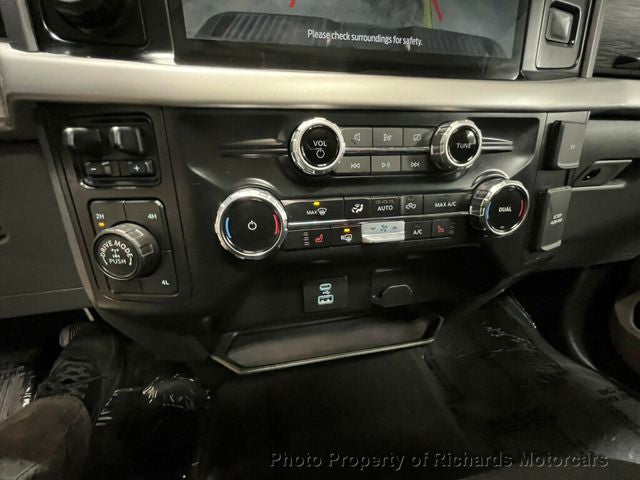 2023 Ford F-150 XLT 4WD SuperCrew 5.5' Box (C15672)