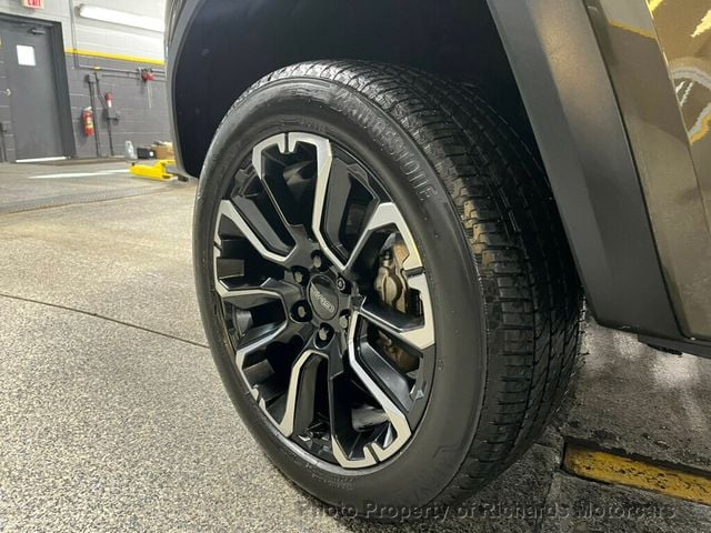 2023 GMC Canyon 4WD Crew Cab Denali (C15722)