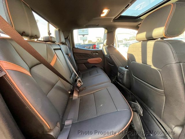2023 GMC Canyon 4WD Crew Cab AT4 (C15750)