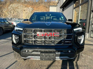 2023 GMC Canyon 4WD Crew Cab AT4 (C15750)