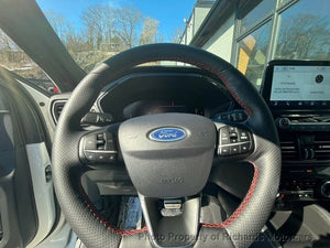 2024 Ford Escape ST-Line AWD (C15768)