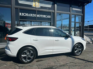2024 Ford Escape ST-Line AWD (C15768)