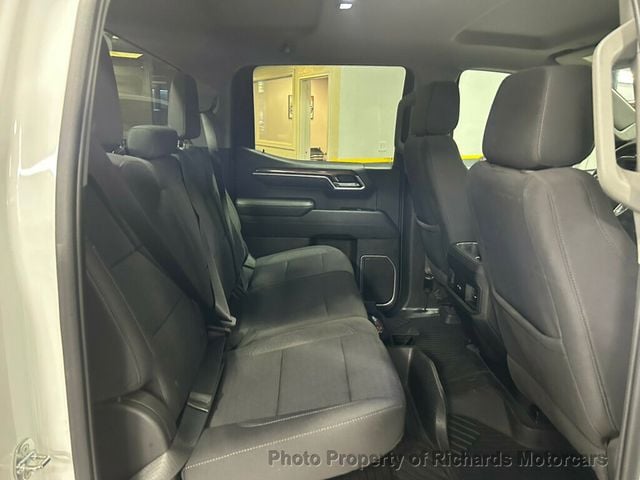 2022 Chevrolet Silverado 1500 4WD Crew Cab 157" RST (C15759)