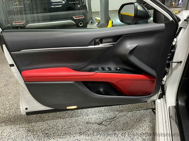 2020 Toyota Camry XSE Automatic (C15589)