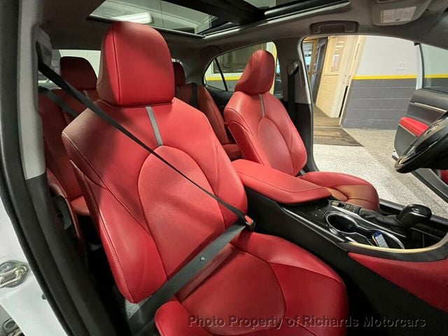 2020 Toyota Camry XSE Automatic (C15589)