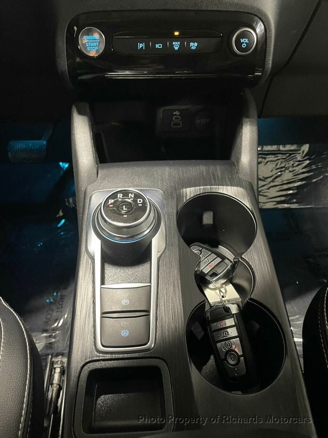 2024 Ford Escape Platinum AWD (C15743)