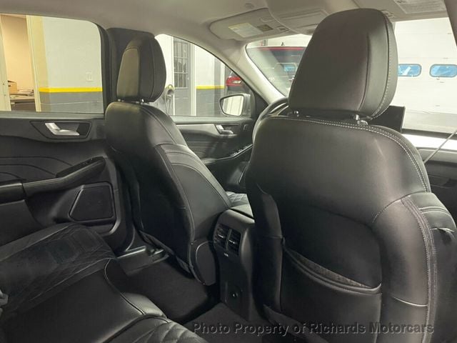 2024 Ford Escape Platinum AWD (C15743)