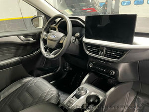 2024 Ford Escape Platinum AWD (C15743)