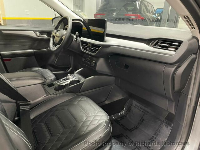 2024 Ford Escape Platinum AWD (C15743)