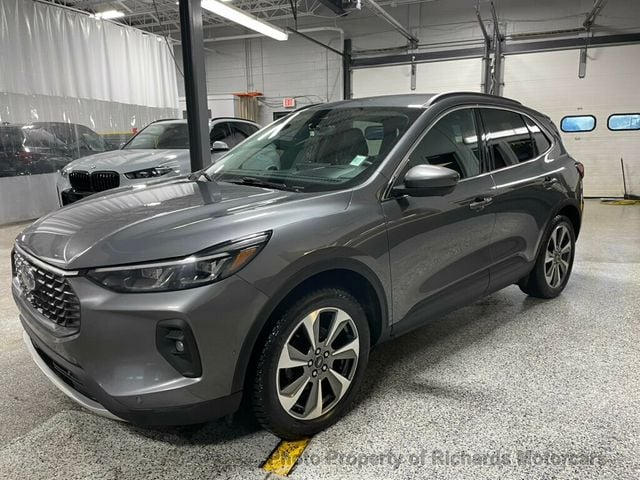 2024 Ford Escape Platinum AWD (C15743)