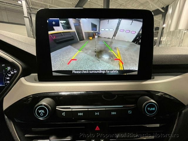 2022 Ford Escape SE Hybrid AWD (C15752)