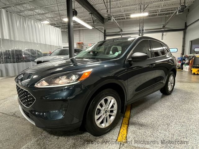 2022 Ford Escape SE Hybrid AWD (C15752)
