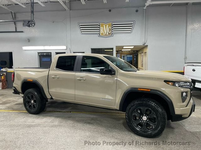 2023 GMC Canyon 4WD Crew Cab Elevation (C15809)