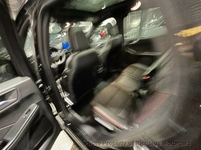 2023 Ford Escape ST-Line AWD (C15739)