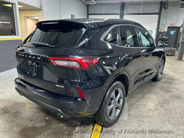 2023 Ford Escape ST-Line AWD (C15739)