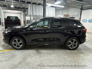 2023 Ford Escape ST-Line AWD (C15739)