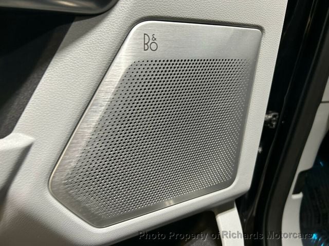 2023 Ford F-150 Limited 4WD SuperCrew 5.5' Box (C15780)