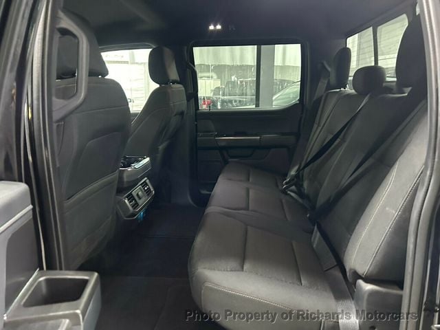 2024 Ford F-150 XLT 4WD SuperCrew 5.5' Box (C15745)