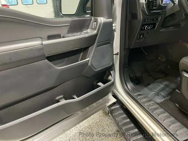 2023 Ford F-150 XLT 4WD SuperCrew 5.5' Box (C15727)