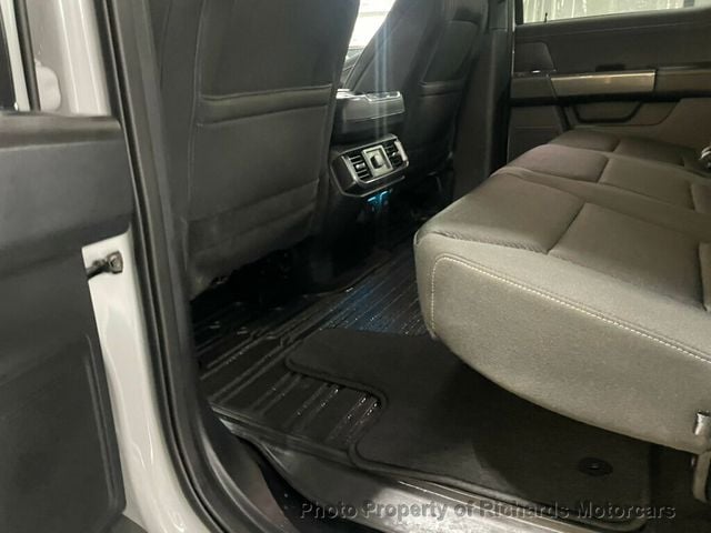 2023 Ford F-150 XLT 4WD SuperCrew 5.5' Box (C15727)