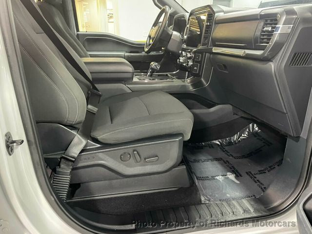 2023 Ford F-150 XLT 4WD SuperCrew 5.5' Box (C15727)