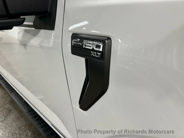 2023 Ford F-150 XLT 4WD SuperCrew 5.5' Box (C15728)