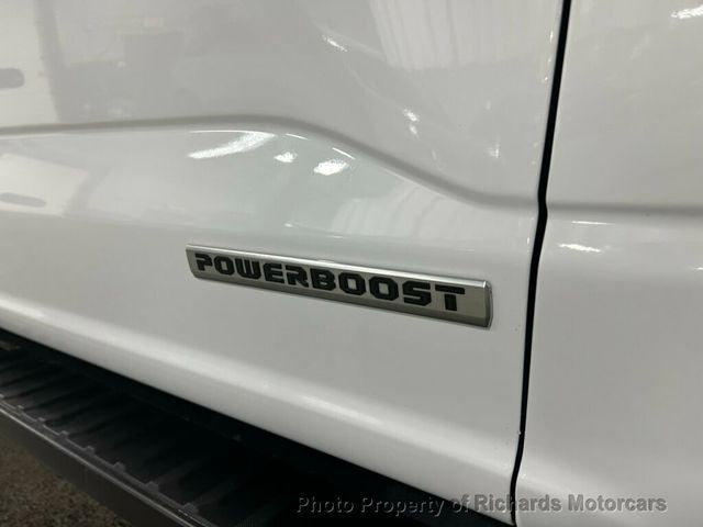 2023 Ford F-150 XLT 4WD SuperCrew 5.5' Box (C15728)