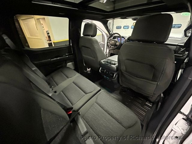2023 Ford F-150 XLT 4WD SuperCrew 5.5' Box (C15728)