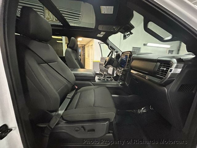 2023 Ford F-150 XLT 4WD SuperCrew 5.5' Box (C15728)